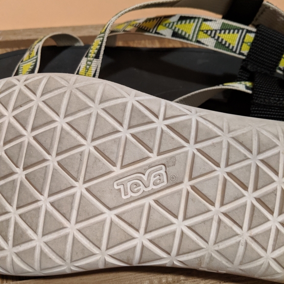 Cross strap tevas - Picture 3 of 4